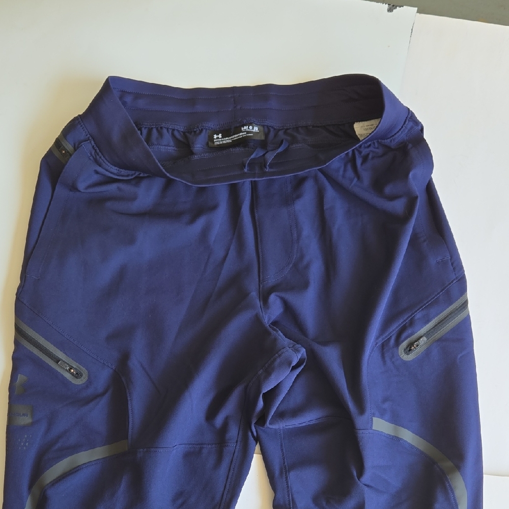 Under Armour Men's Navy Cargo Pants Size Large TALL